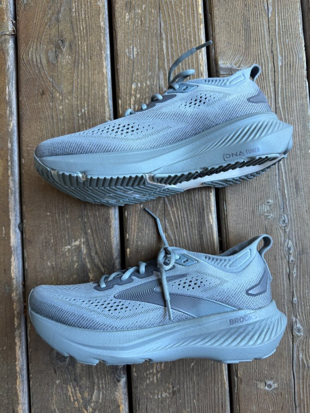 BROOKS Glycerin 23 Running Shoe Gray/Blackened Pearl in Men's 9 - Picture 3 of 13